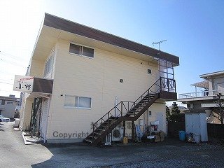 三重県志摩市の賃貸アパート外観